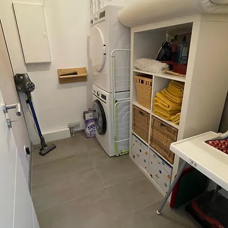 Zur Alten Garage: Fewo Mit Eigenem Garten Appartement Neuwied