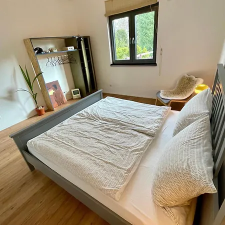 Appartement Zur Alten Garage: Fewo Mit Eigenem Garten Neuwied