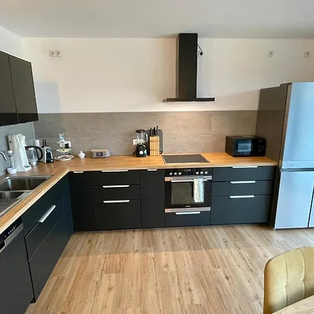 Appartement Zur Alten Garage: Fewo Mit Eigenem Garten