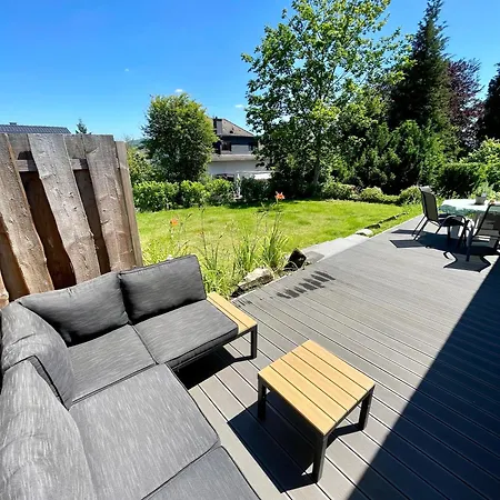 Zur Alten Garage: Fewo Mit Eigenem Garten Appartement